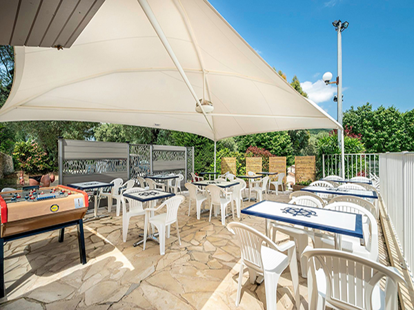 Camping Les Gorges du Loup-Salle restaurant