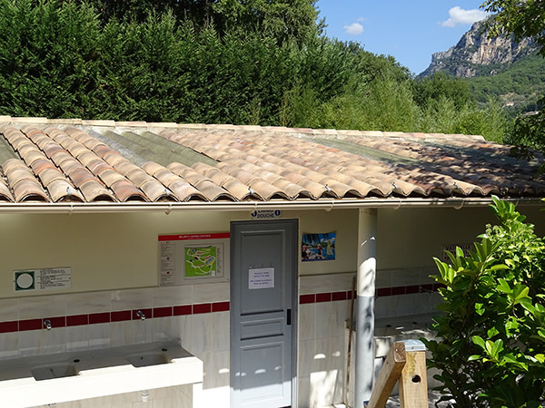 Camping Les Gorges du Loup-Sanitaire