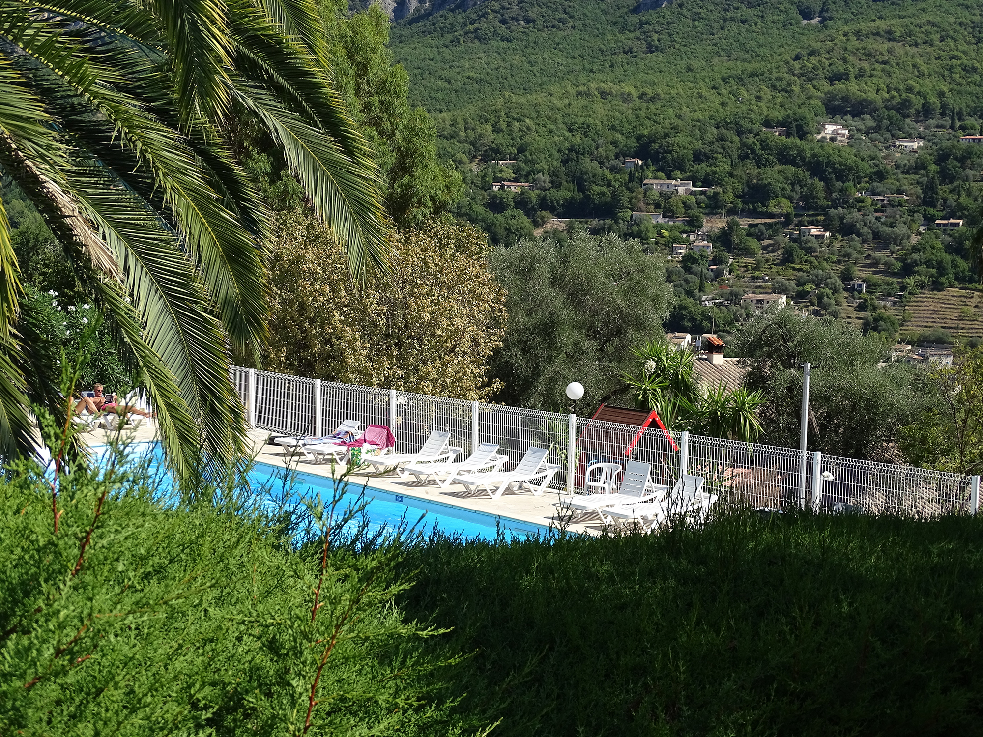 Camping Les Gorges du loup-Piscine camping